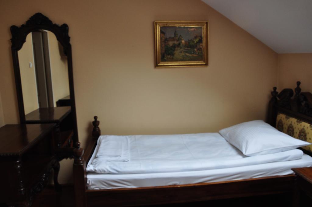 Ostoya Inn & Granary Jasionka Room photo