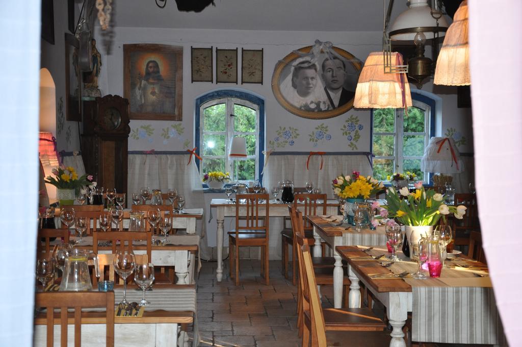 Ostoya Inn & Granary Jasionka Exterior photo